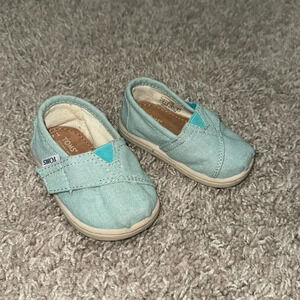 •Tiny TOMS•​